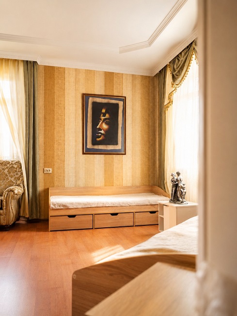 Gallery 2 Room